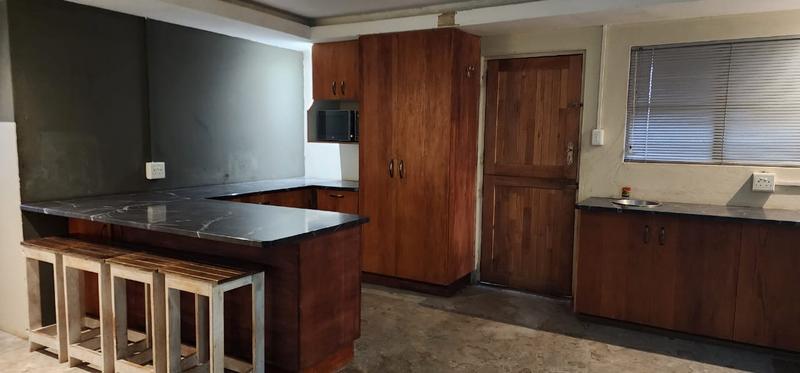 5 Bedroom Property for Sale in Theronville Western Cape